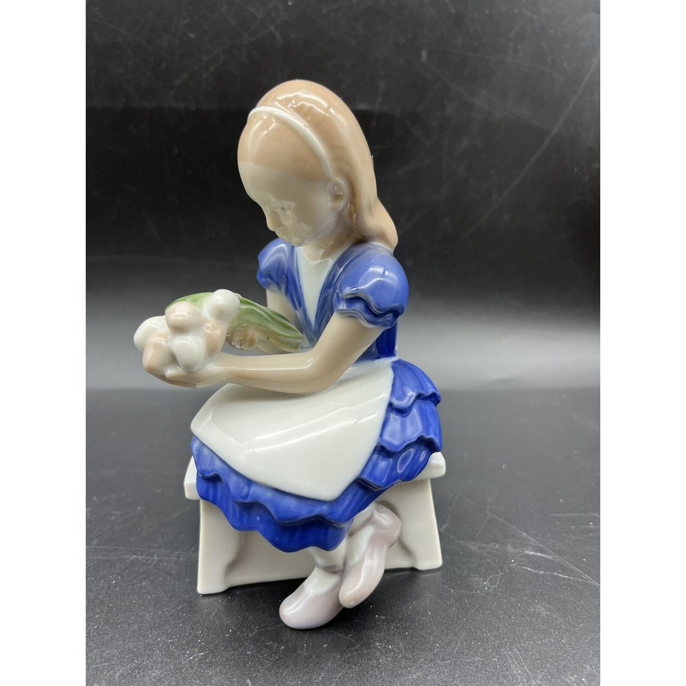 IDA'S FLOWERS B&G (Bing & Grondahl) Porcelain GIRL FIGURINE #2298 KH Denmark 6"